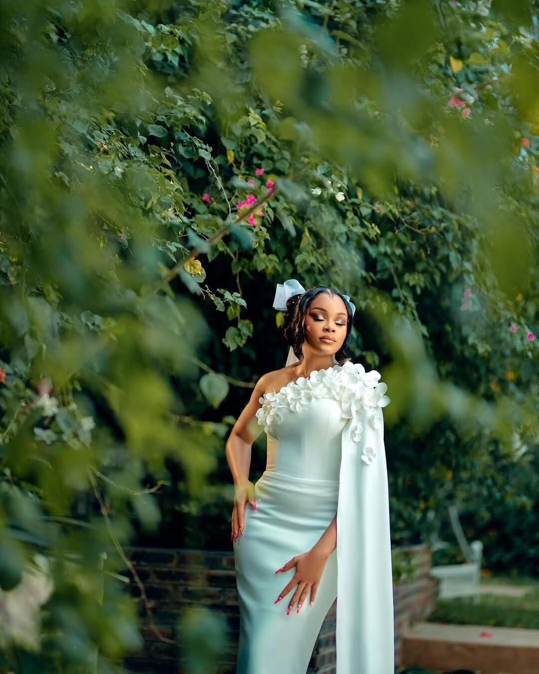 Elegant One-Shoulder Wedding Dresses with 3D Floral